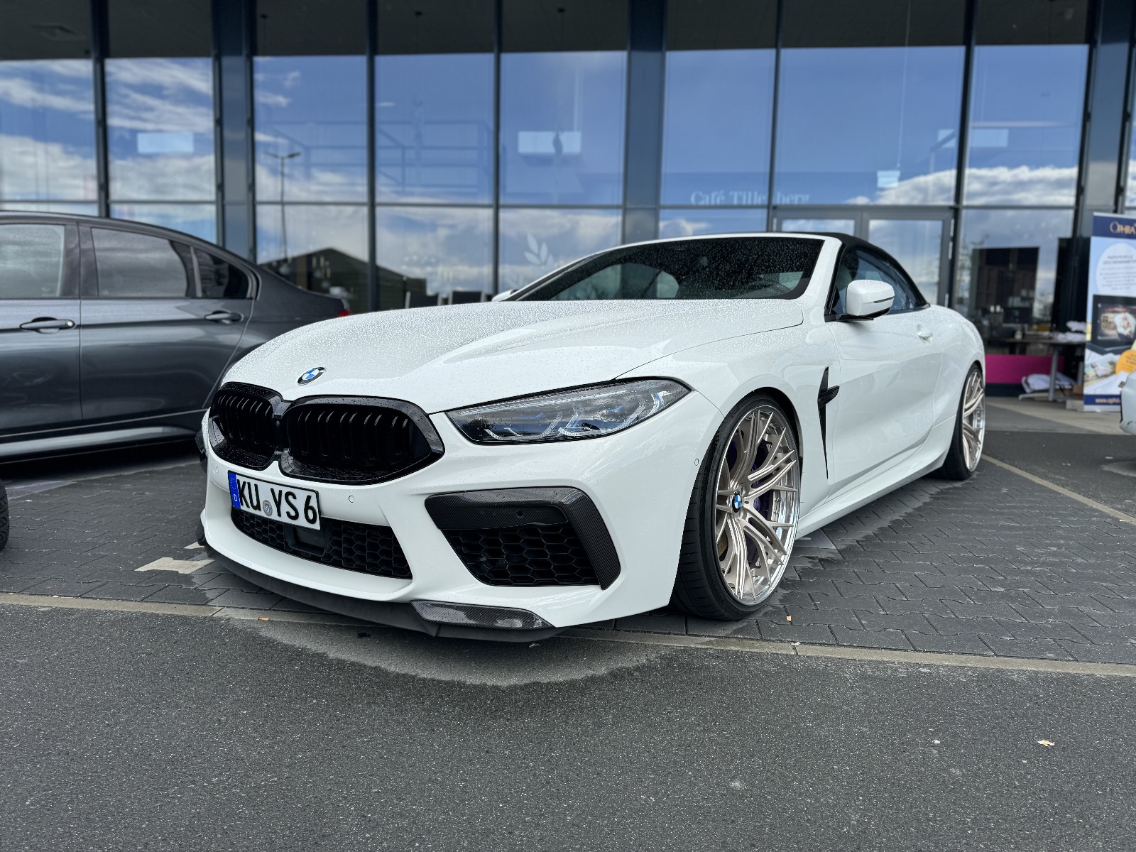 Fahrzeugdetail beim Treffen